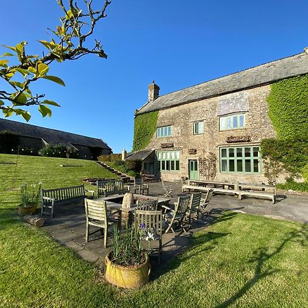 Ash Barton - Big Party House, No Curfew! Villa Wrafton Buitenkant foto