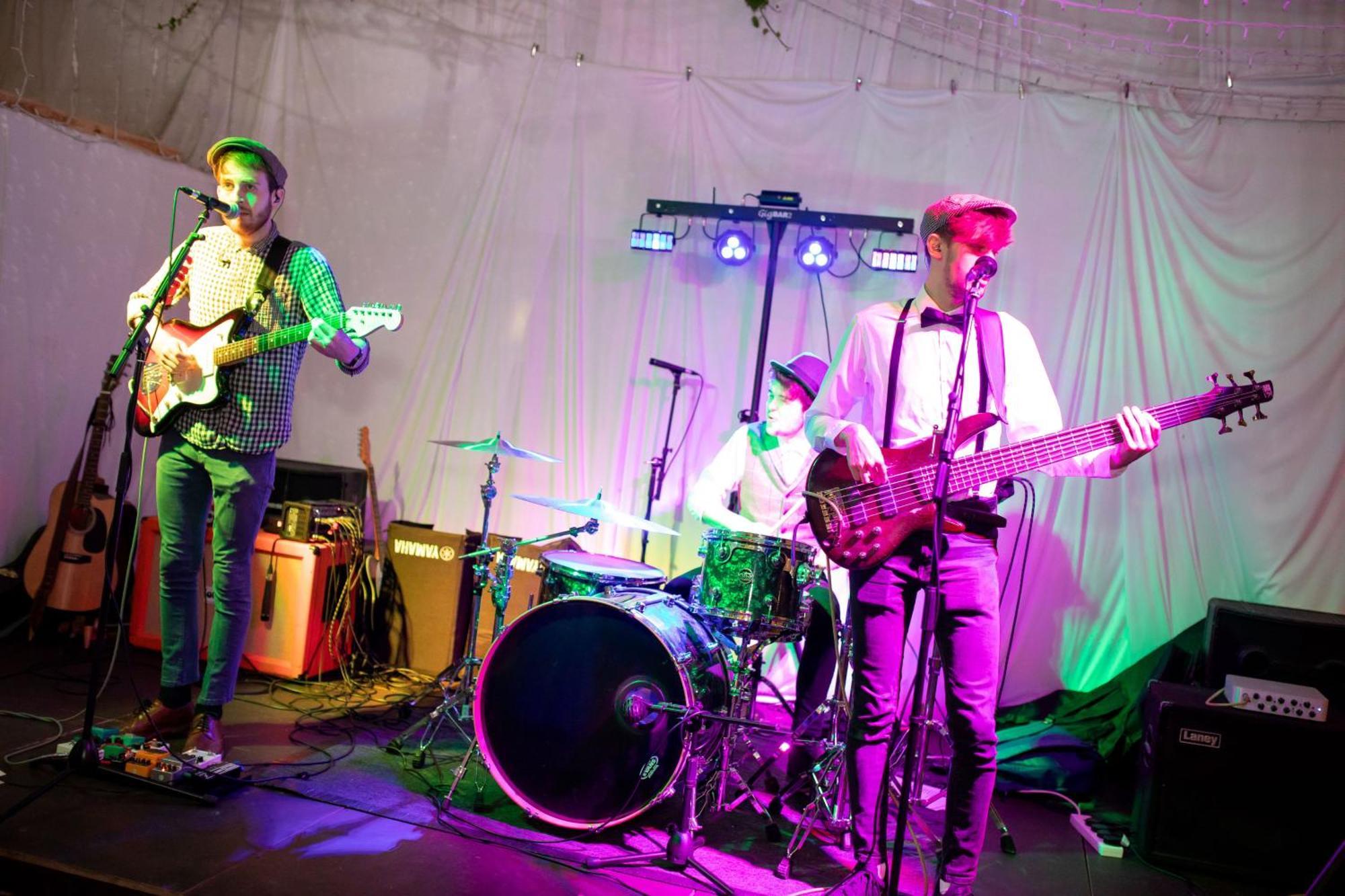 Ash Barton - Big Party House, No Curfew! Villa Wrafton Buitenkant foto