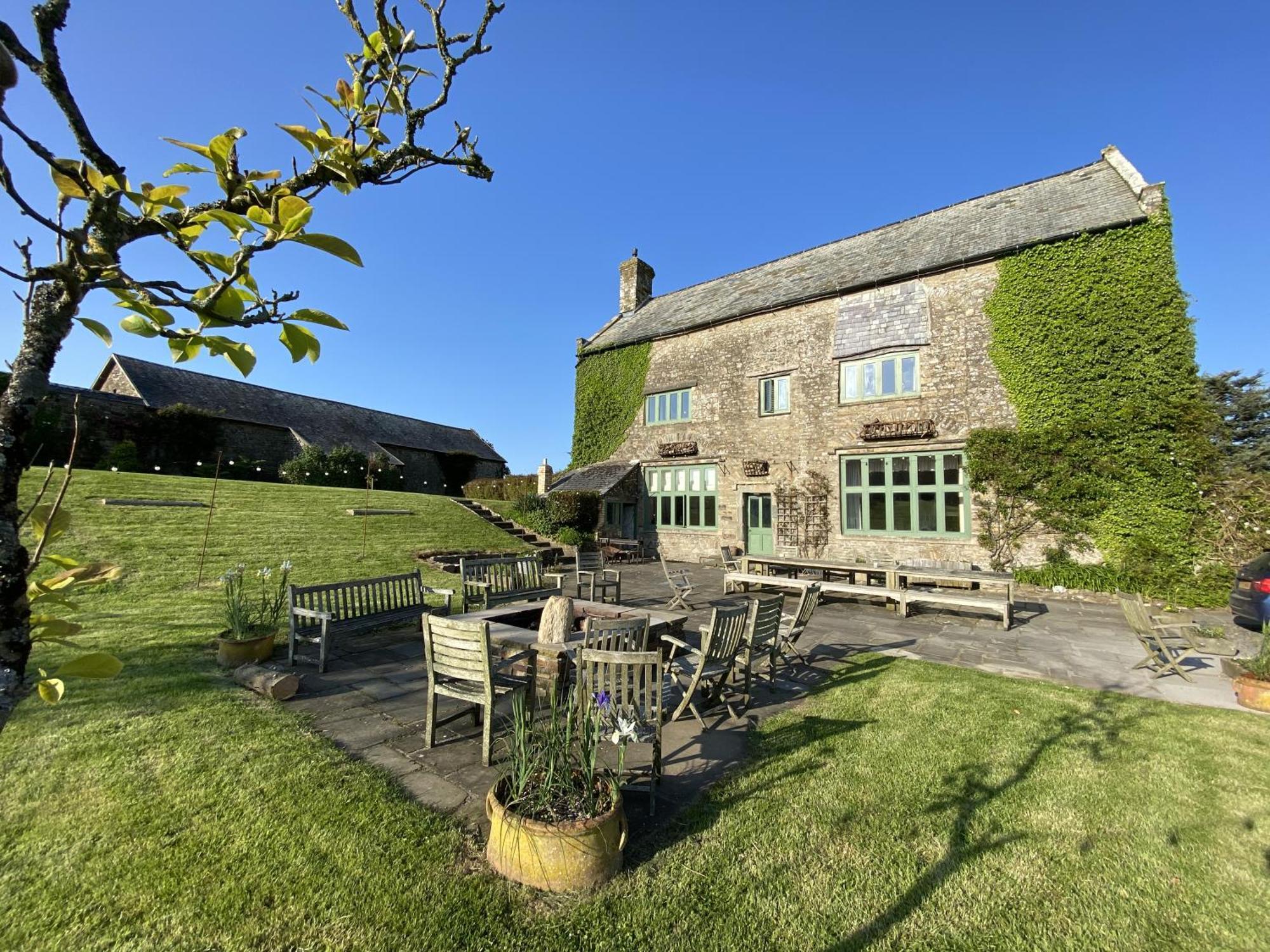 Ash Barton - Big Party House, No Curfew! Villa Wrafton Buitenkant foto